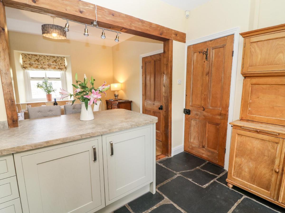 Waingate Cottage Cark Экстерьер фото